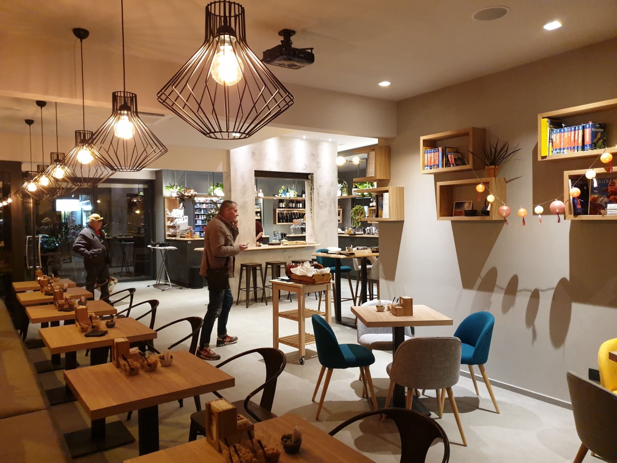 Mobirise Website Builder