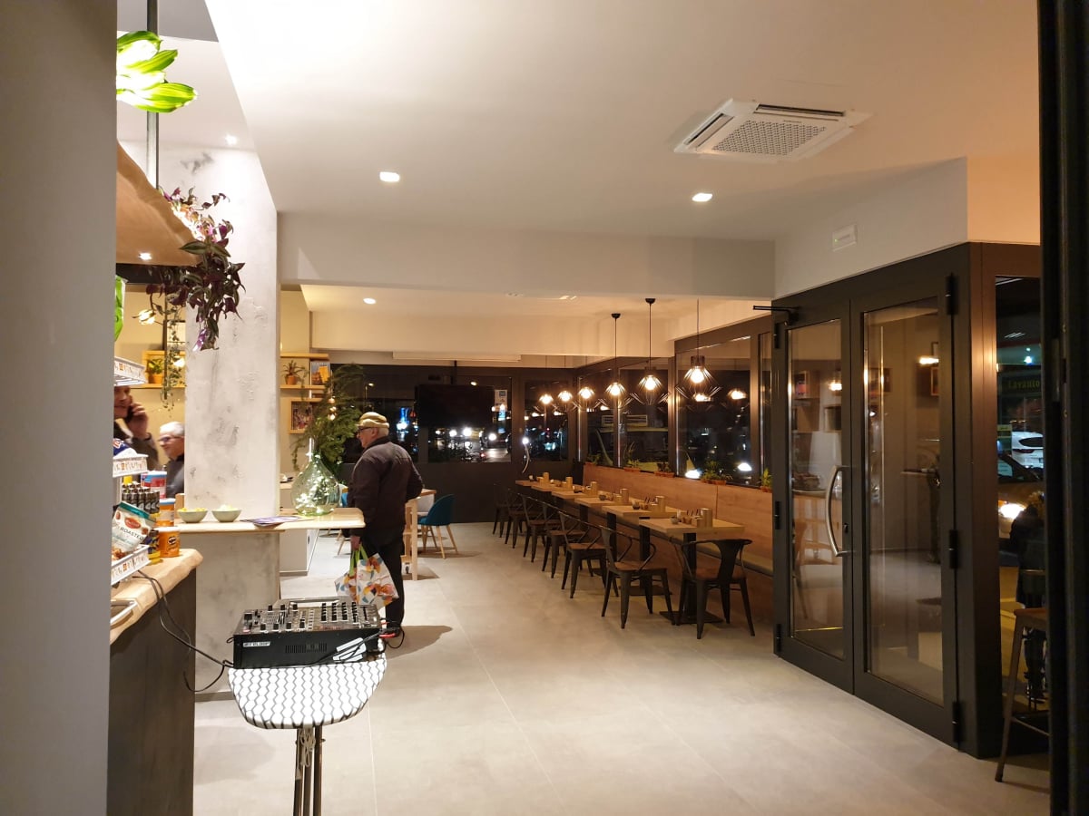 Mobirise Website Builder